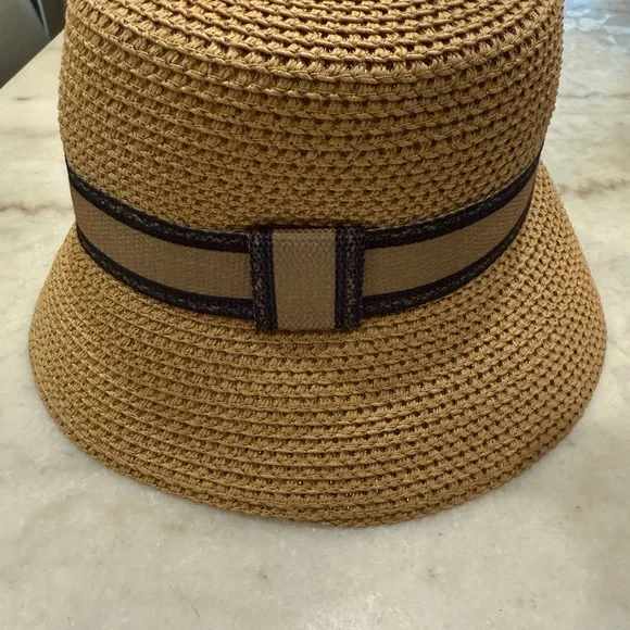 Women's Bucket Hat- tan - Picture 2 of 3